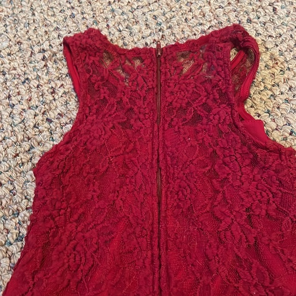 Floral detailed dress - Picture 4 of 9